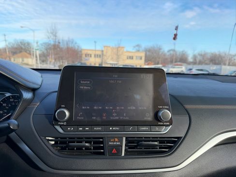 Used 2020 Nissan Altima 2.5 SR image 12