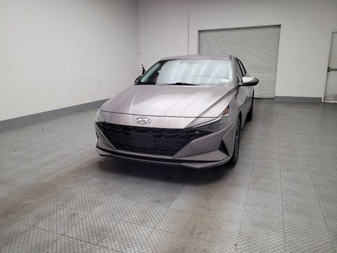 Used 2023 Hyundai Elantra SEL w/ Cargo Package image 15