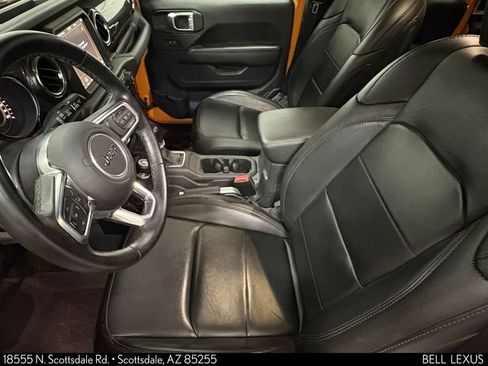 Used 2021 Jeep Wrangler Unlimited Sahara AWD/4WD image 13