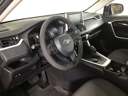 Used 2021 Toyota RAV4 XLE image 8