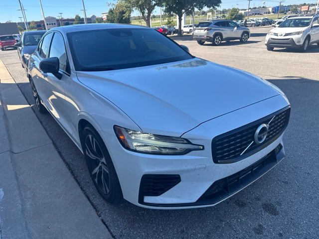 Used 2021 Volvo S60 T8 R-Design w/ Climate Package AWD/4WD image 3