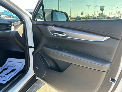 Used 2022 Cadillac XT5 Luxury AWD/4WD image 13