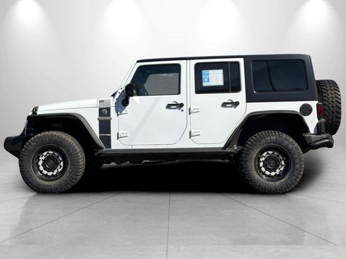Used 2018 Jeep Wrangler Unlimited Sport AWD/4WD image 5