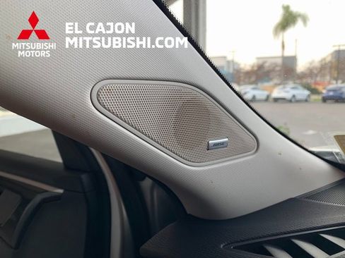 Used 2024 Mitsubishi Outlander SE image 18