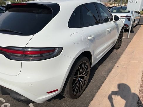 Used 2023 Porsche Macan AWD/4WD image 7