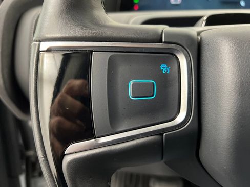 Used 2025 Ford Expedition Platinum image 28