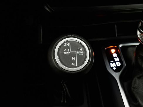 Used 2021 Jeep Wrangler Unlimited Sahara w/ Cold Weather Group AWD/4WD image 16