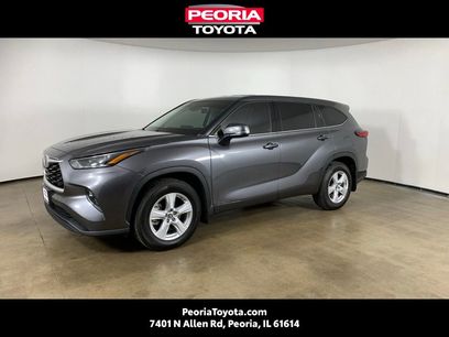 Used 2022 Toyota Highlander LE