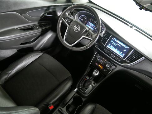 Used 2020 Buick Encore Preferred w/ Safety Package AWD/4WD image 9