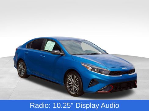 Used 2023 Kia Forte GT-Line w/ GT-Line Technology Package FWD image 4