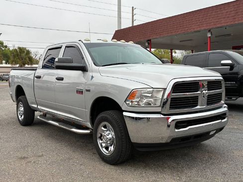 Used 2012 RAM 2500 ST w/ Chrome Appearance Group image 8