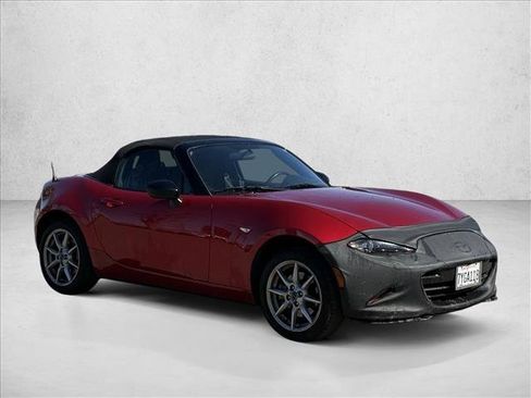 Used 2017 MAZDA MX-5 Miata Sport image 3