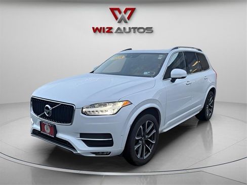 Used 2018 Volvo XC90 T5 Momentum w/ Convenience Package image 1