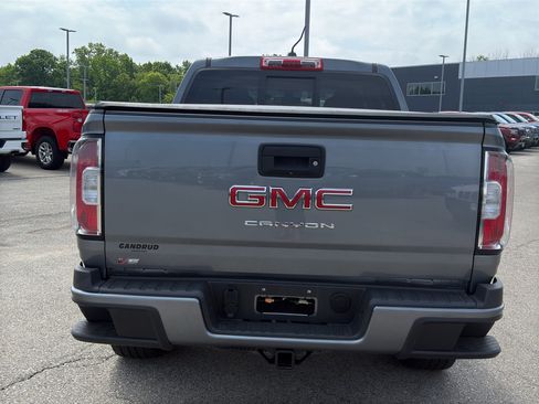 Used 2022 GMC Canyon Elevation w/ Elevation Premium Package AWD/4WD image 7