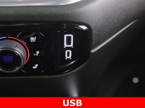 Used 2024 Chevrolet Silverado 2500 High Country w/ High Country Premium Package AWD/4WD image 27