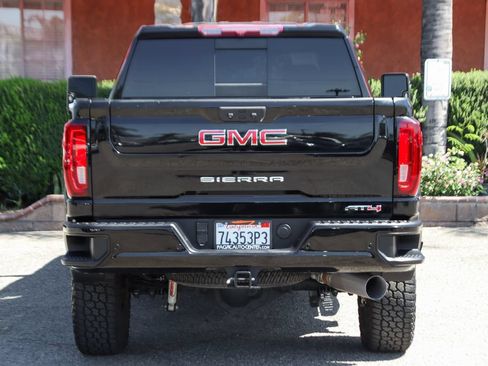 Used 2022 GMC Sierra 2500 AT4 w/ AT4 Preferred Package AWD/4WD image 7