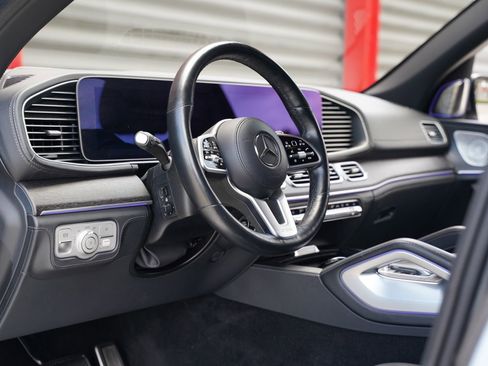 Used 2023 Mercedes-Benz Maybach GLS 600 4MATIC image 15