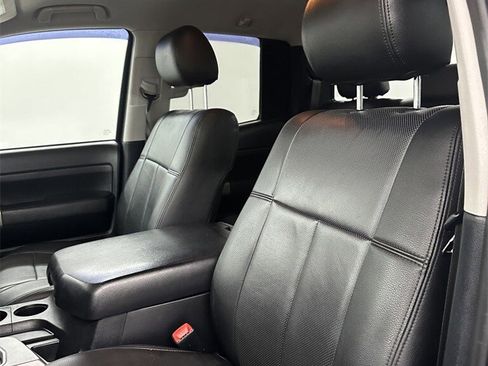 Used 2010 Toyota Tundra 4x4 Double Cab image 11