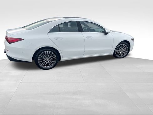 Used 2025 Mercedes-Benz CLA 250 4MATIC image 6