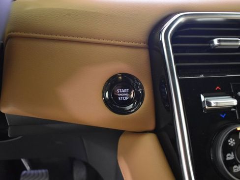 New 2025 Nissan Armada SL w/ Captain's Chari Seat Package image 19