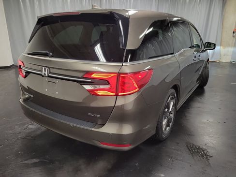 Used 2023 Honda Odyssey Elite image 8