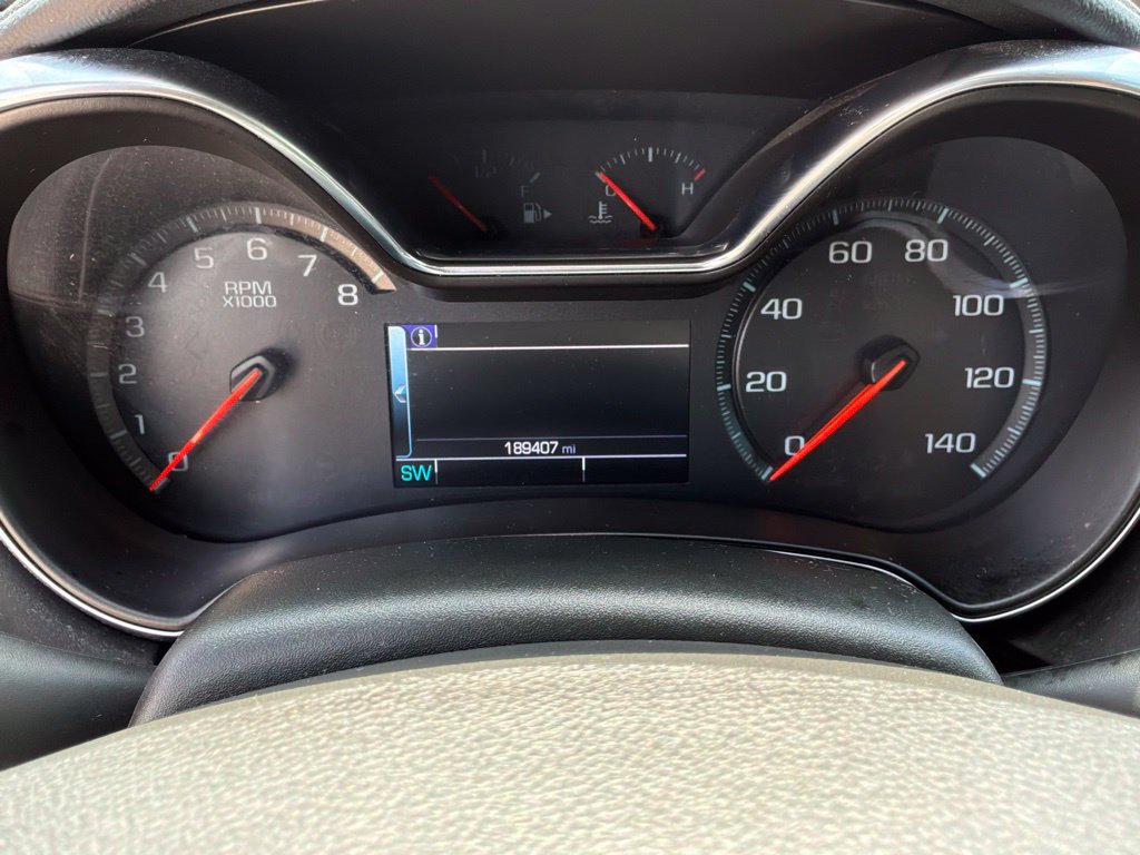 Used 2017 Chevrolet Impala LT w/ Convenience Package FWD image 15