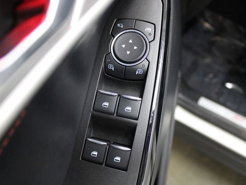 Used 2022 Ford Explorer ST-Line image 45