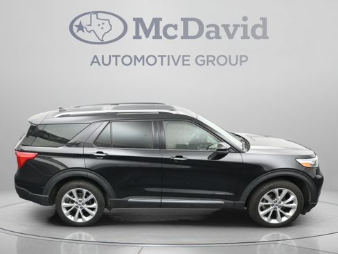 Used 2022 Ford Explorer Platinum w/ Equipment Group 601A AWD/4WD image 40