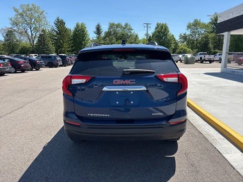 Used 2023 GMC Terrain SLE w/ Driver Convenience Package AWD/4WD image 9