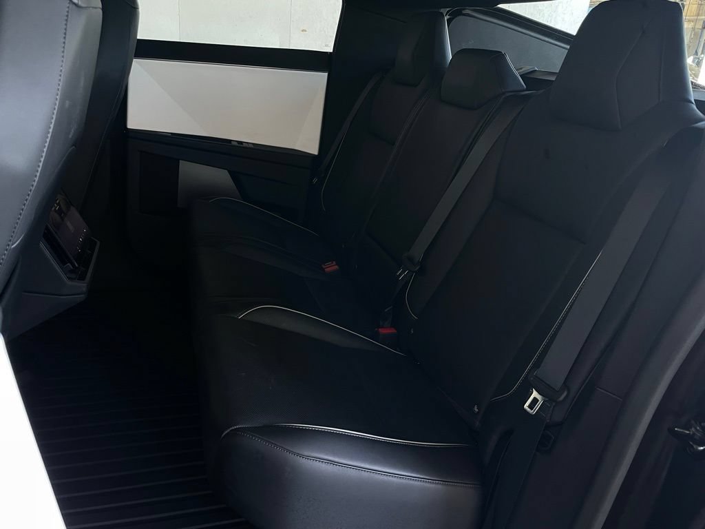 Used 2024 Tesla Cybertruck Cyberbeast AWD/4WD image 13