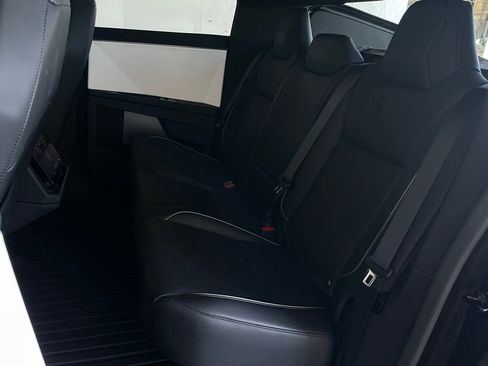Used 2024 Tesla Cybertruck Cyberbeast AWD/4WD image 13