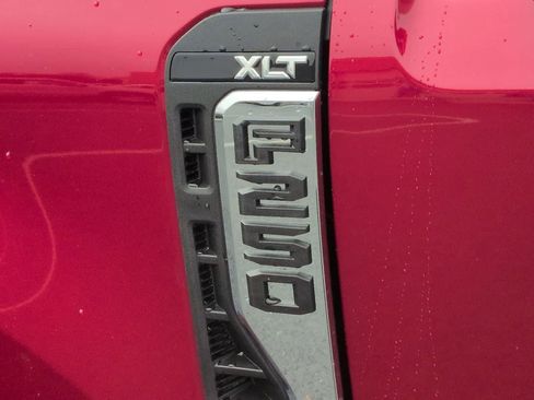 New 2026 Ford F250 XLT w/ FX4 Off-Road Package image 13