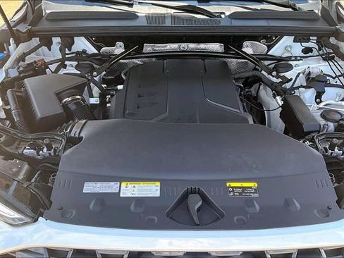 Used 2025 Audi Q5 Premium Plus w/ Premium Plus AWD/4WD image 9