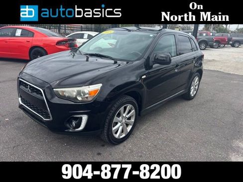 Used 2015 Mitsubishi Outlander Sport SE image 1