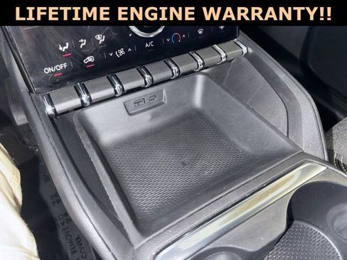 Used 2025 GMC Terrain Elevation image 23