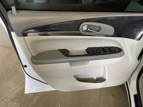 Used 2017 Buick Enclave Convenience FWD image 23