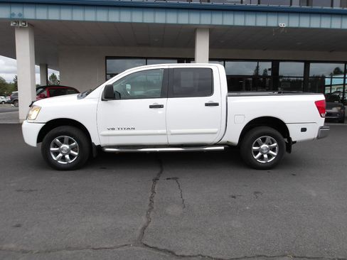 Used 2011 Nissan Titan S AWD/4WD image 2
