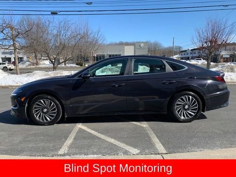 Used 2023 Hyundai Sonata Limited w/ Cargo Package FWD image 6