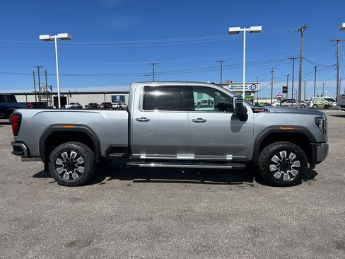 New 2026 GMC Sierra 2500 Denali w/ Denali Reserve Package AWD/4WD image 6