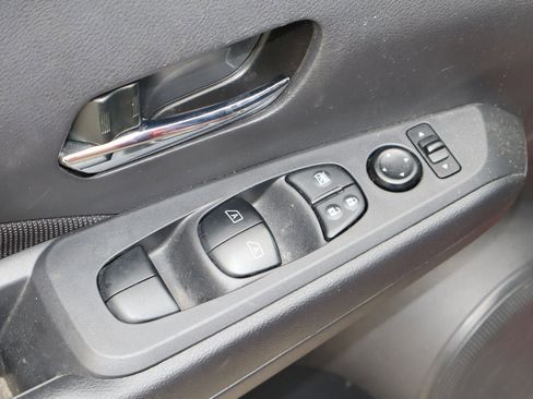 Used 2022 Nissan Kicks SV FWD image 20