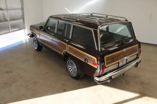 Used 1989 Jeep Grand Wagoneer AWD/4WD image 13