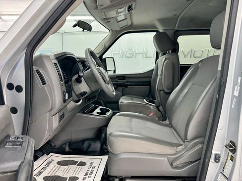 Used 2019 Nissan NV 3500 S RWD image 8