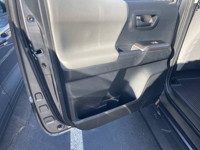 Used 2023 Toyota Tacoma SR5 w/ SX Package AWD/4WD image 21