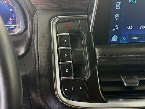 Used 2023 Chevrolet Tahoe LT w/ Luxury Package RWD image 20