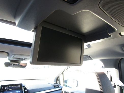 Used 2024 Honda Odyssey Touring image 16