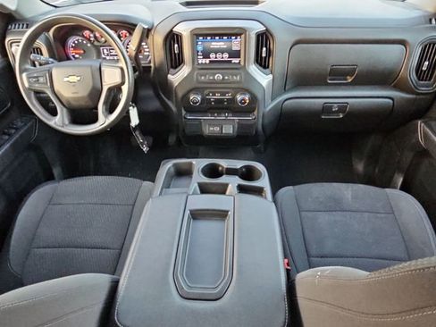 Used 2023 Chevrolet Silverado 2500 Custom image 18