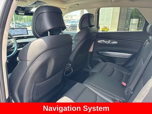 Used 2022 Genesis GV70 2.5T w/ Select Package AWD/4WD image 16