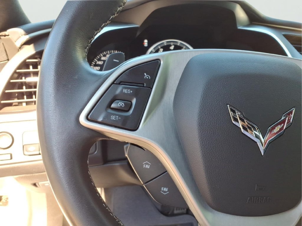 Used 2015 Chevrolet Corvette Z06 w/ 3LZ Preferred Equipment Group RWD image 13