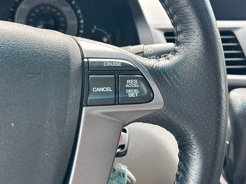 Used 2012 Honda Odyssey EX-L image 22