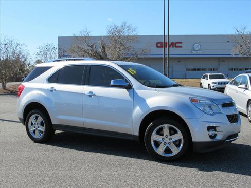 Used 2015 Chevrolet Equinox LTZ image 2